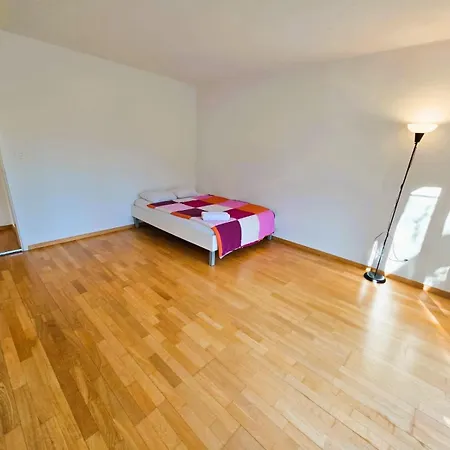 Large Flats, Center - Sch