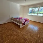 Large Flats, Center - Sch