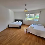 Large Flats, Center - Sch Appartement