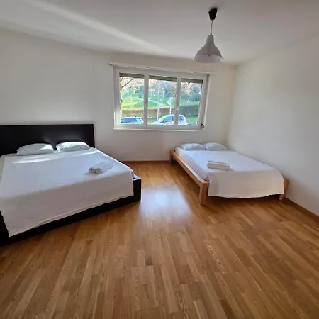 Large Flats, Center - Sch Apartamento *