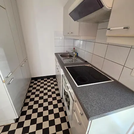 Large Flats, Center - Sch