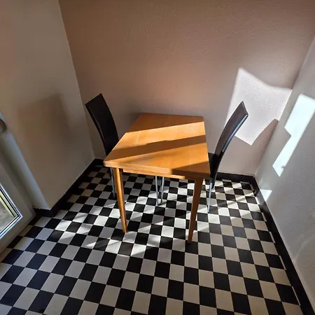 Large Flats, Center - Sch * Curych