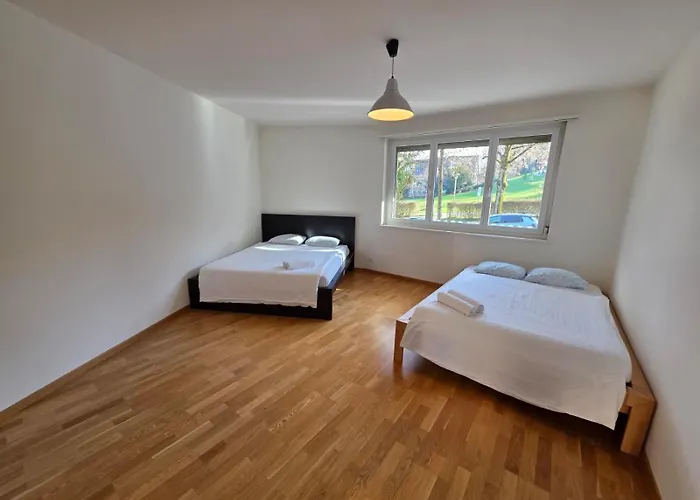 Large Flats, Center - Sch Apartman