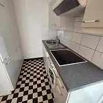 Large Flats, Center - Sch