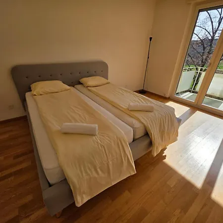 Large Flats, Center - Sch Apartment *