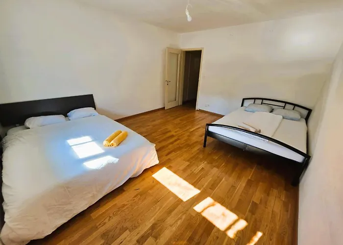 Large Flats, Center - Sch