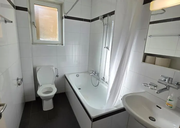 Apartment Large Flats, Center - Sch