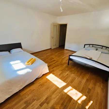 Large Flats, Center - Sch