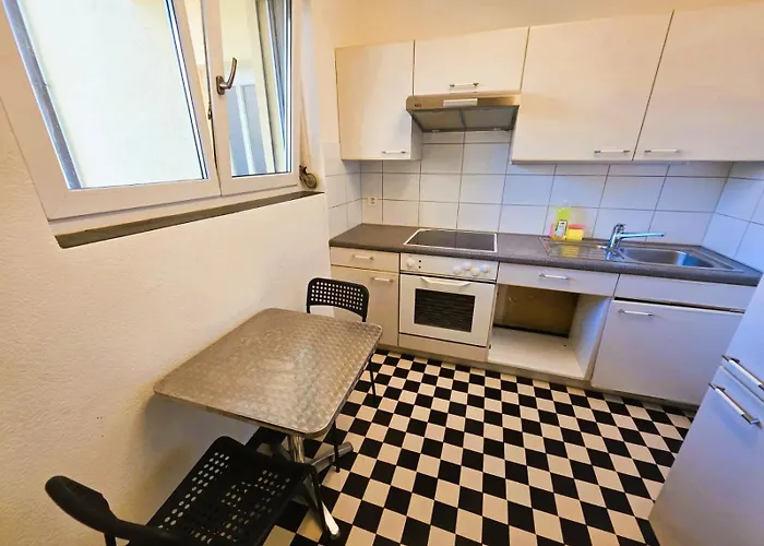 Large Flats, Center - Sch * Curych