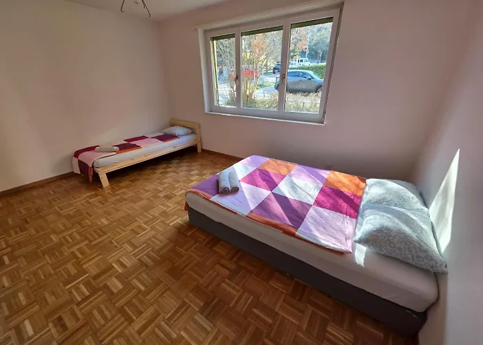 Large Flats, Center - Sch Apartmán